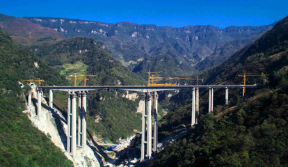 櫛風沐雨 砥礪前行——云南省公路局70年發(fā)展歷程回眸