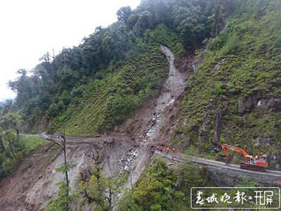 云南貢山暴雨致2死6失蹤，獨龍江公路搶通65公里