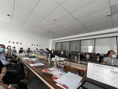 民建云南省委組織民營企業考察云南精品品牌體驗展銷中心并與省公路局交流合作